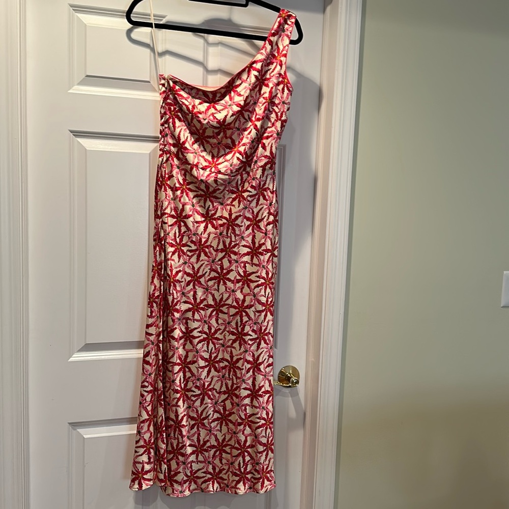 NWT Saloni Justine Midi Dress.  Floral/starfish design US size 8